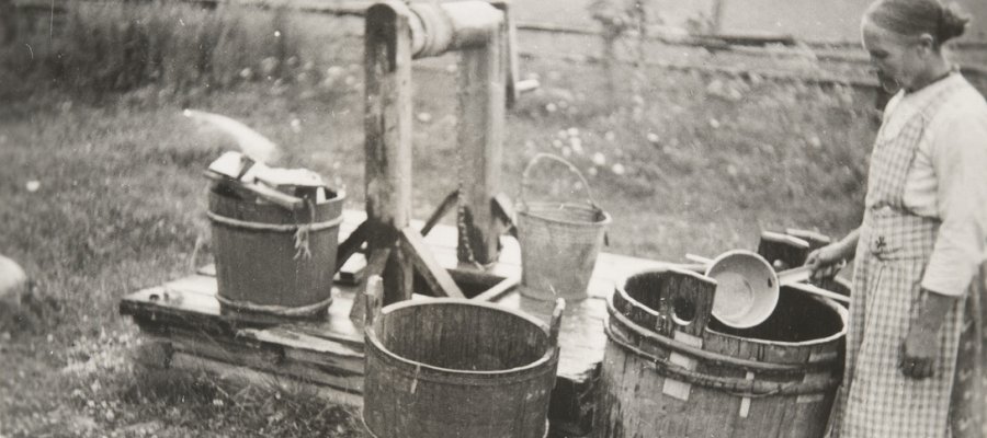 Hääkaljan tekoa, kuvaaja Nikkilä, Eino, 1936, Museovirasto